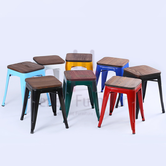 Custom Color Tolix Style Bar Stool , Coffee Shop Tolix Chair Wooden Seat